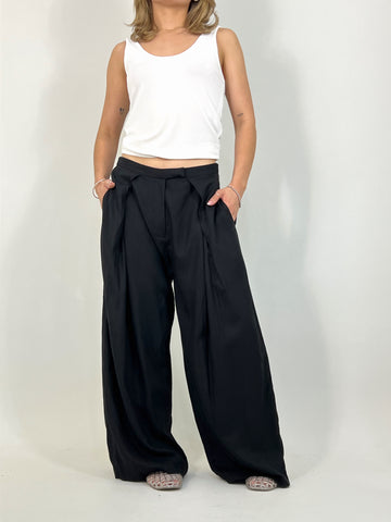 Black trousers